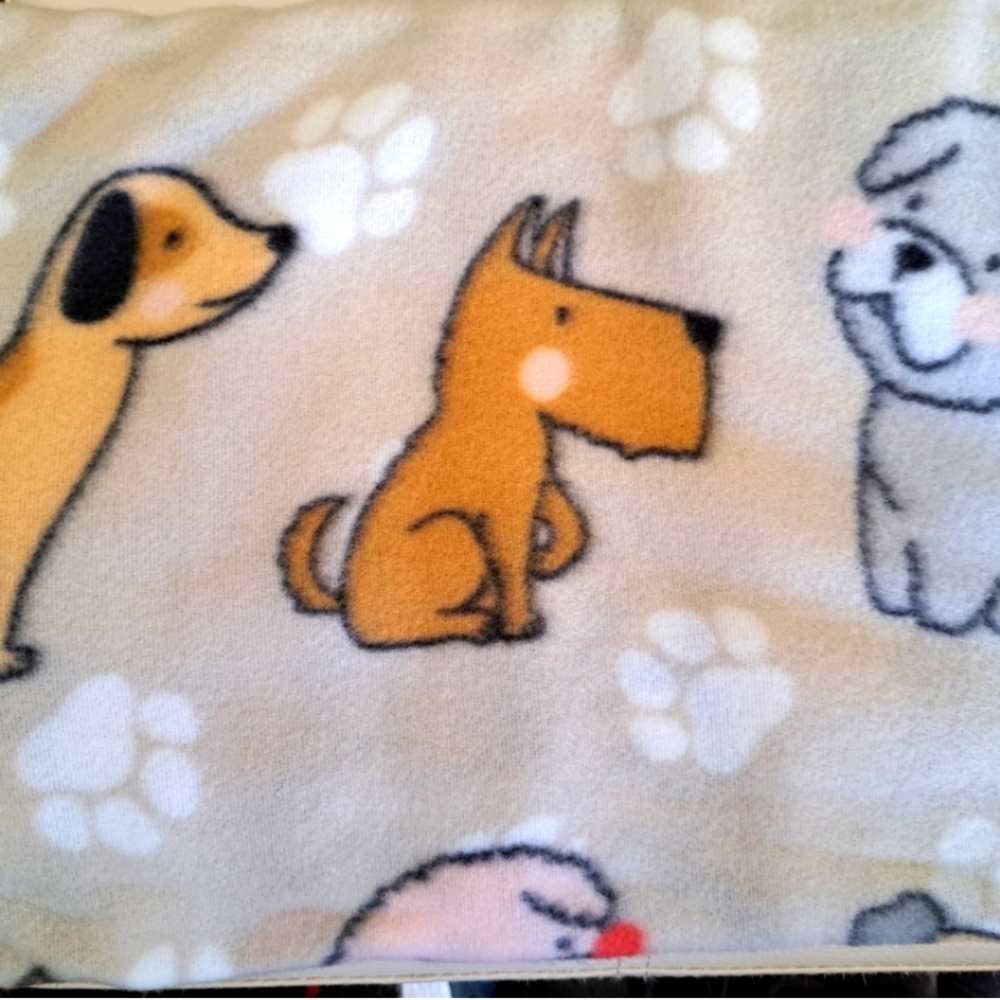 THROW doggies CHILDREN'S mainstays DOGS adorable SOFT blanket SO SOFT